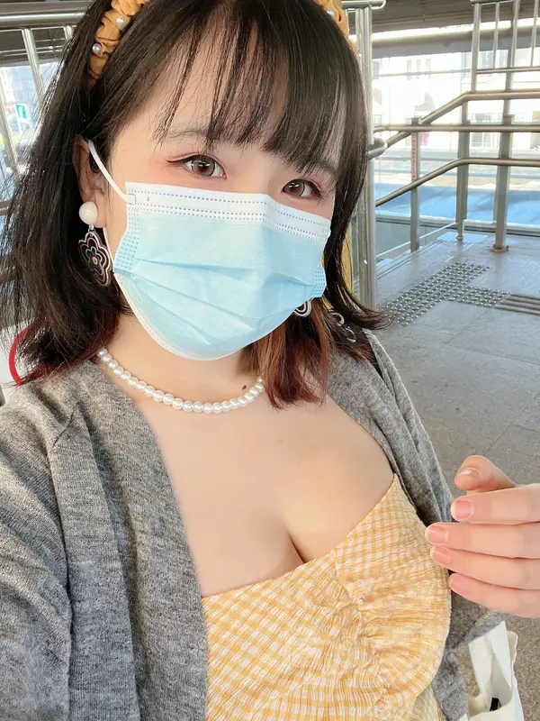 阿半今天很开心 – NO.029 黄色抹胸 3